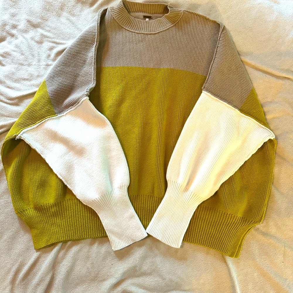 Free people women’s sweater size extra small